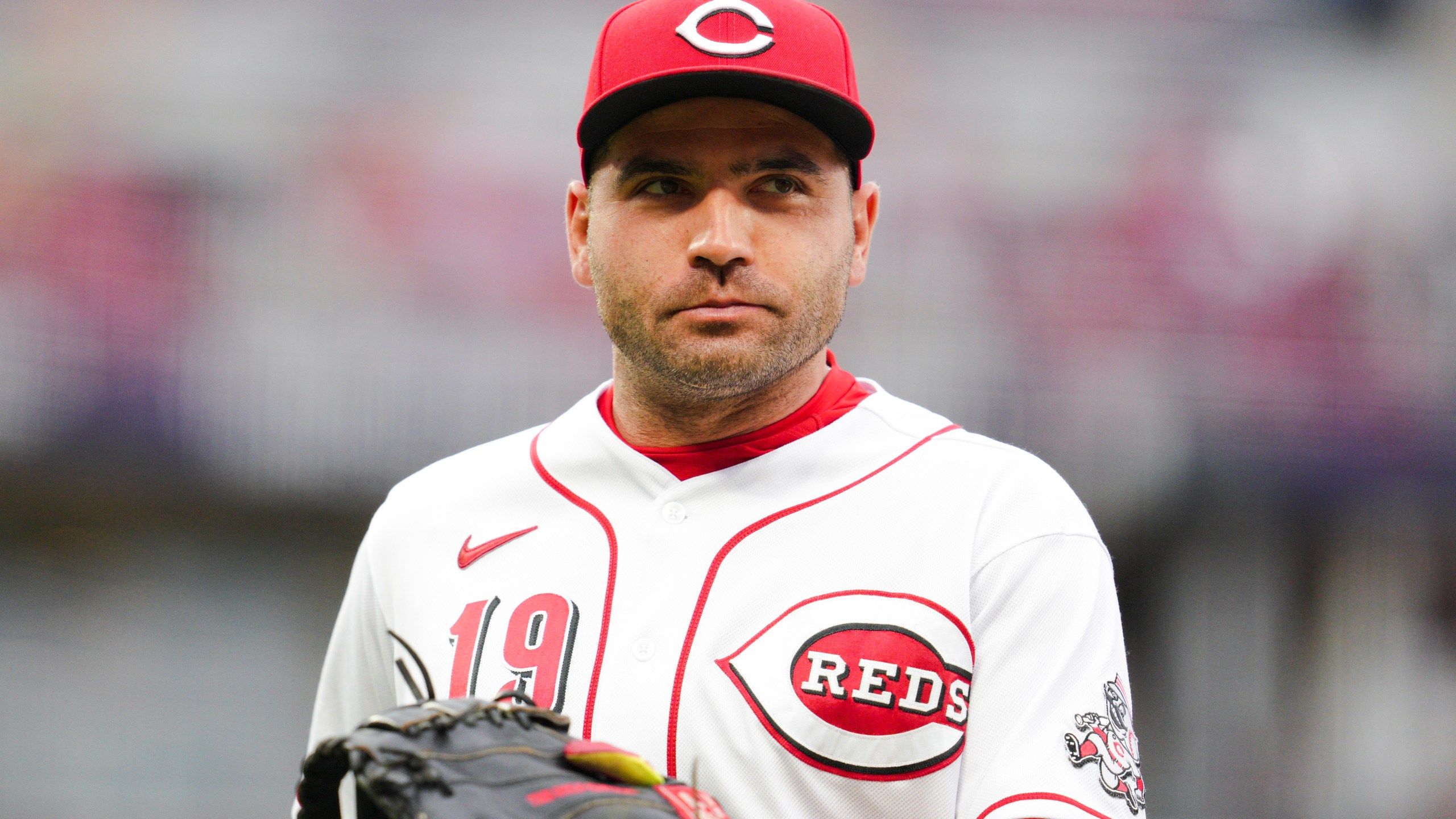 2560x1440 Votto returns to Reds' lineup for 1st time this season