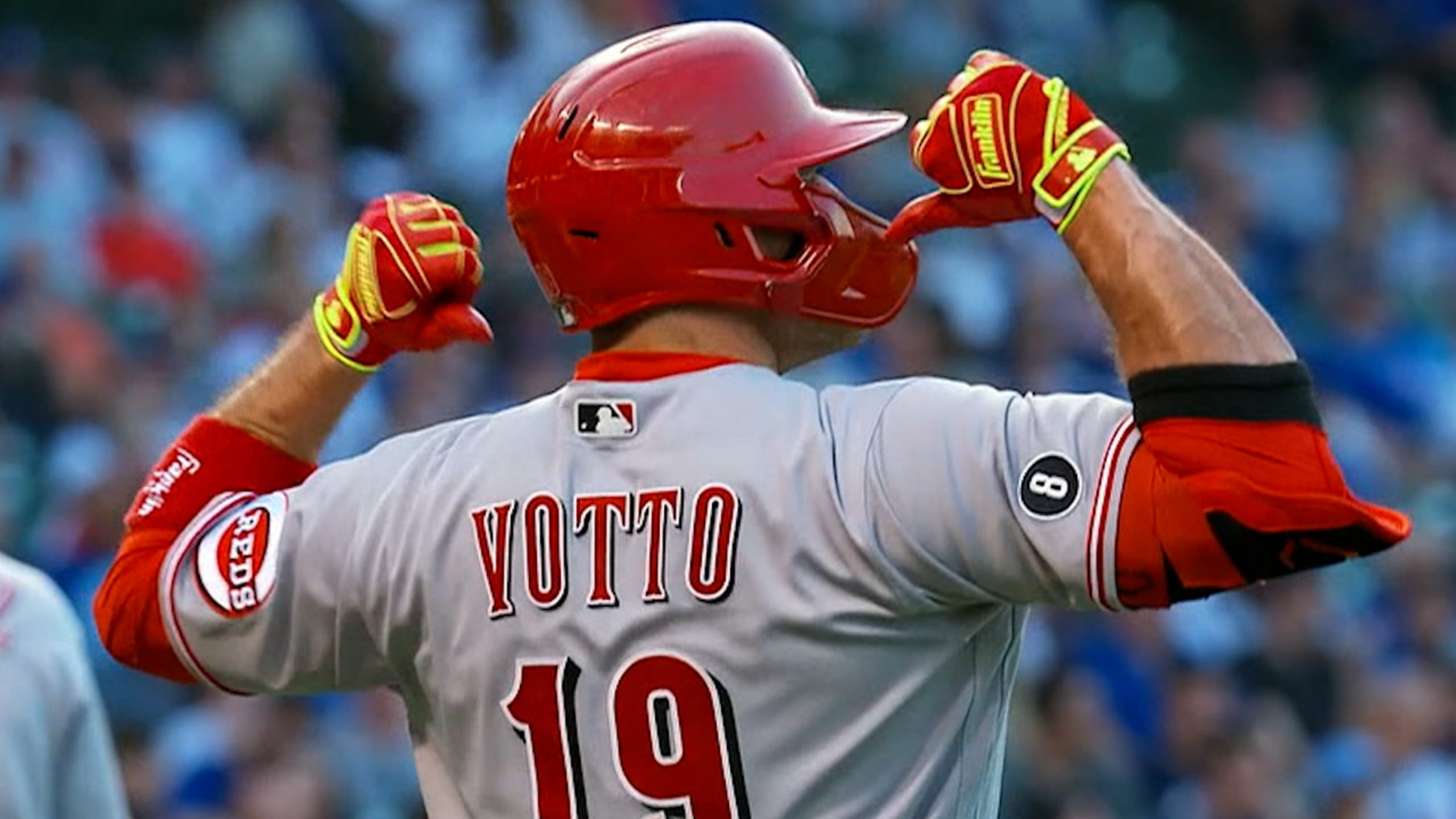 2560x1440 Joey Votto puts the Reds on his back for a must needed win at Wrigley