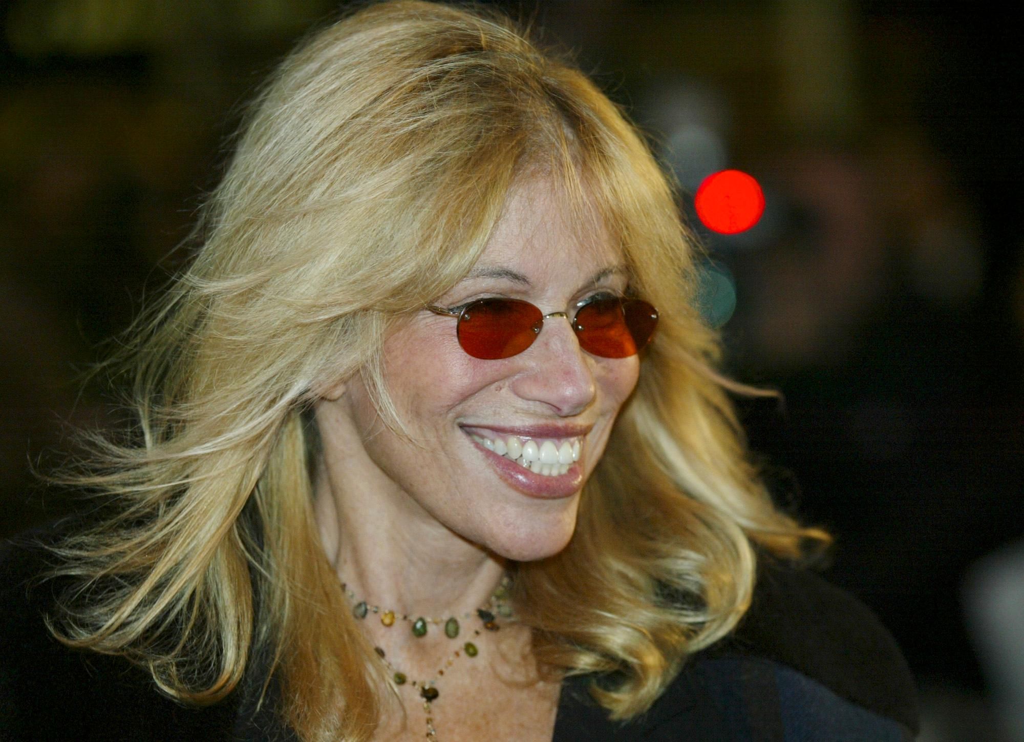 2000x1448 Carly Simon: Warren Beatty was 'You're So Vain' subject