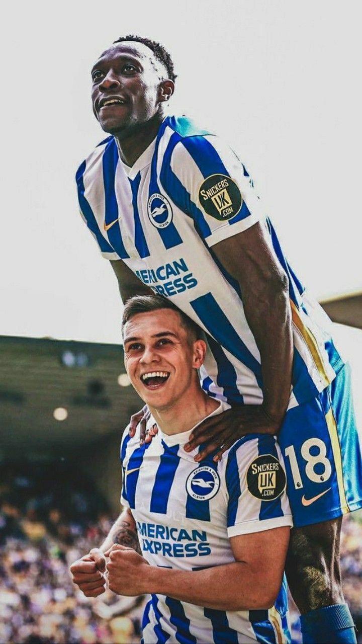720x1280 Welbeck and Trossard