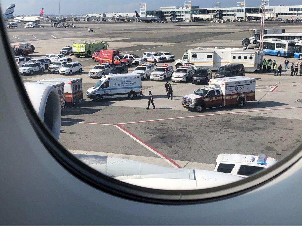 1024x768 Plane quarantined at New York's JFK airport amid reports of sick passengers