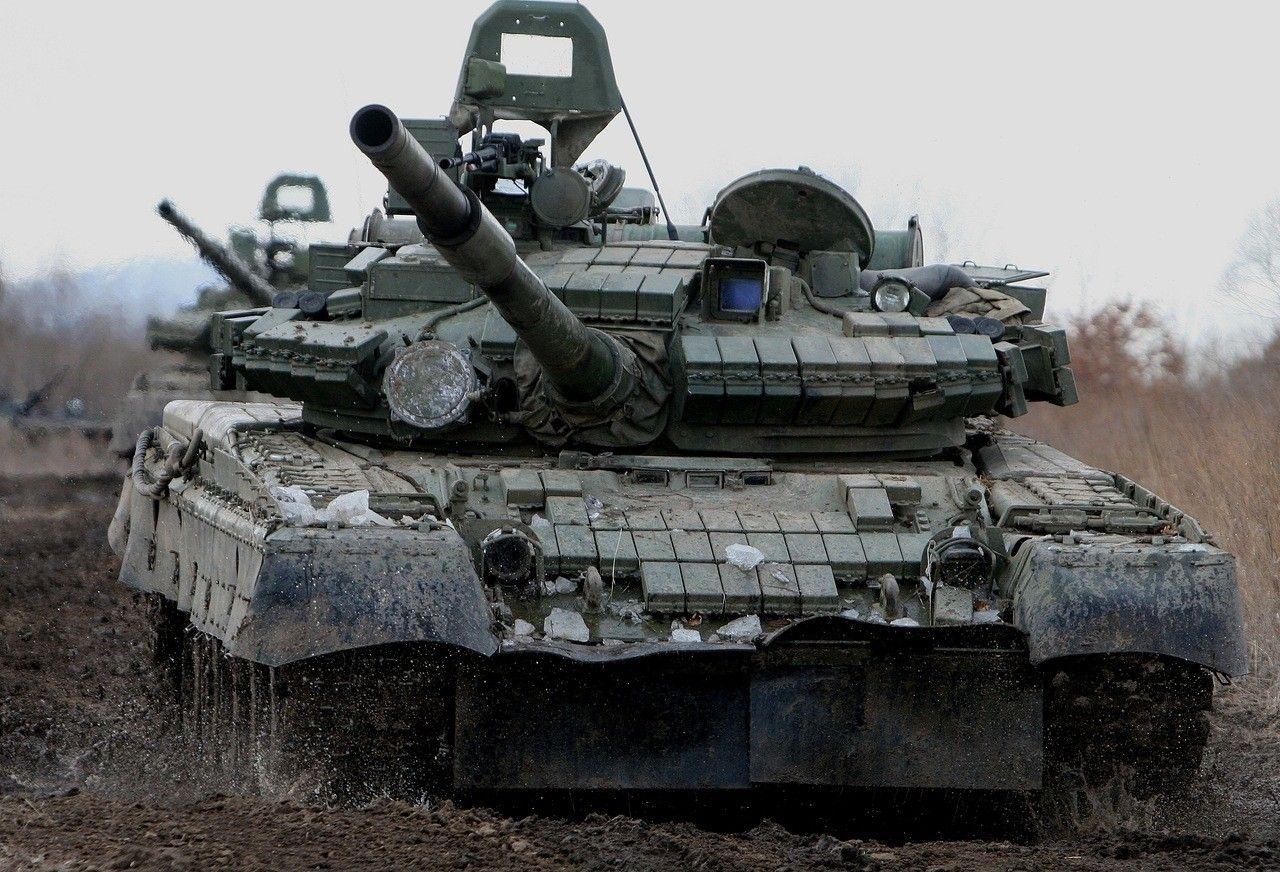 1280x872 military, tanks, dirt, roads, mud, T- armour, Armoured Vehicles