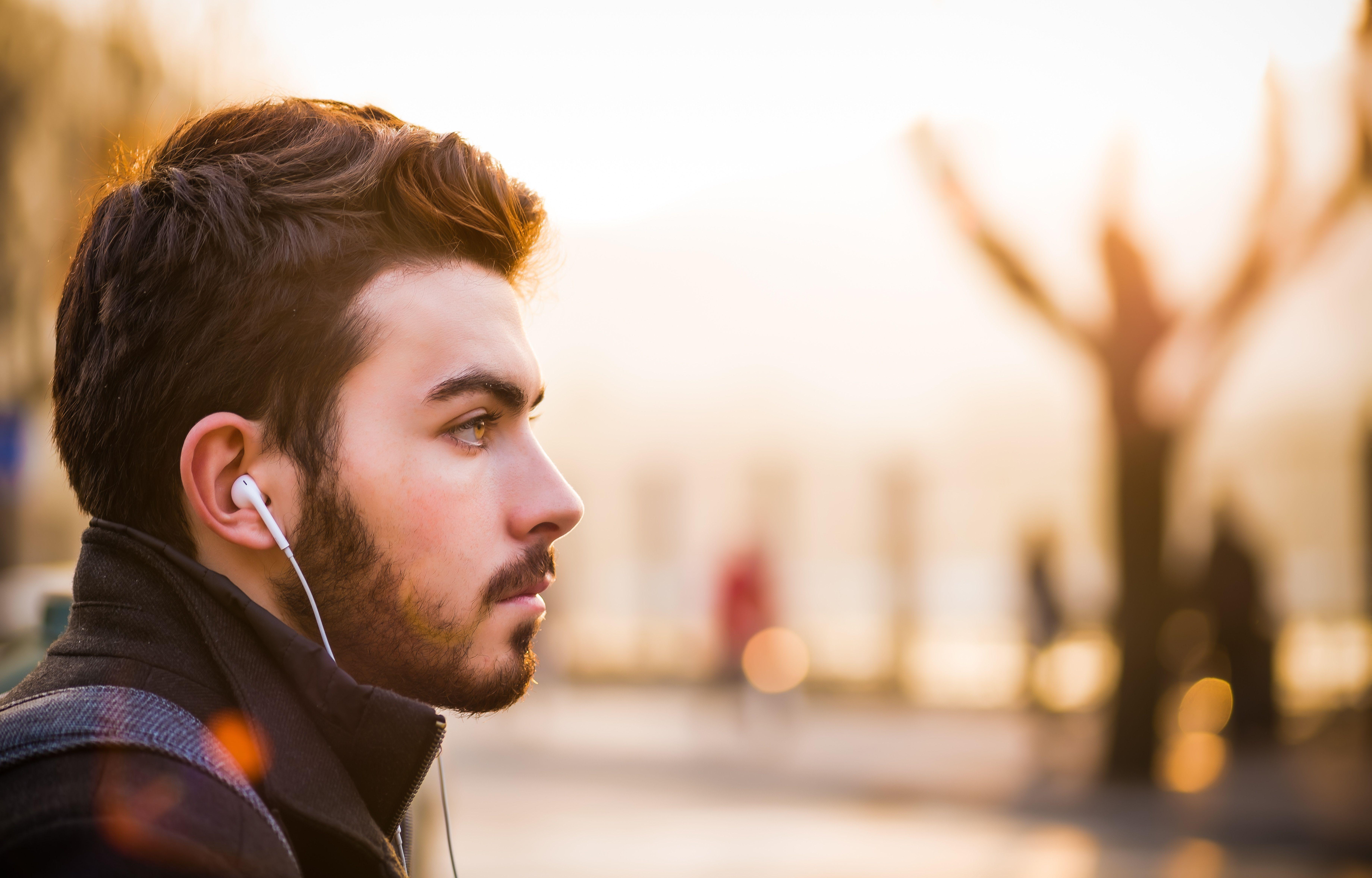 7360x4710 7360x4710 #travel, #wallpaper, #man, #portrait, #caucasian, #Free picture, #male, #beard, #guy, #street, #listening, #headphones, #glow, # love, #bokeh, #headphone, #blog, #sunflare, #blur, #earphones, #gold. Mocah.org HD Wallpaper