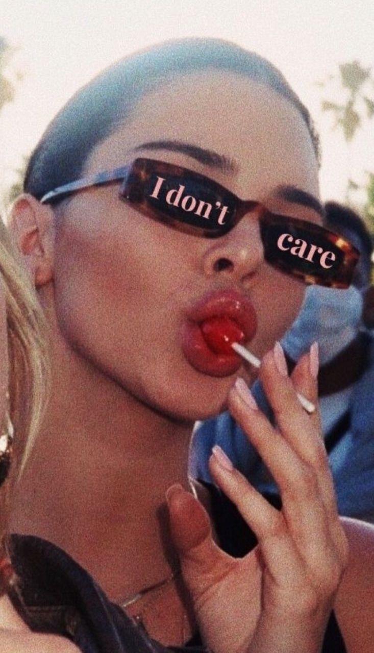 733x1280 Kendall Jenner I Dont Care Wallpaper