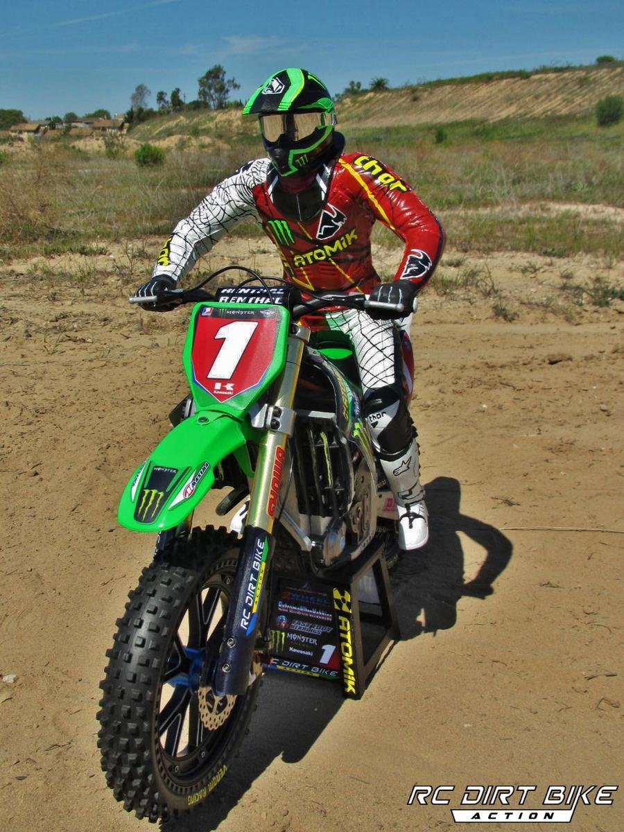 900x1200 Gallery 2013 Ryan Villopoto replica Atomik MM450