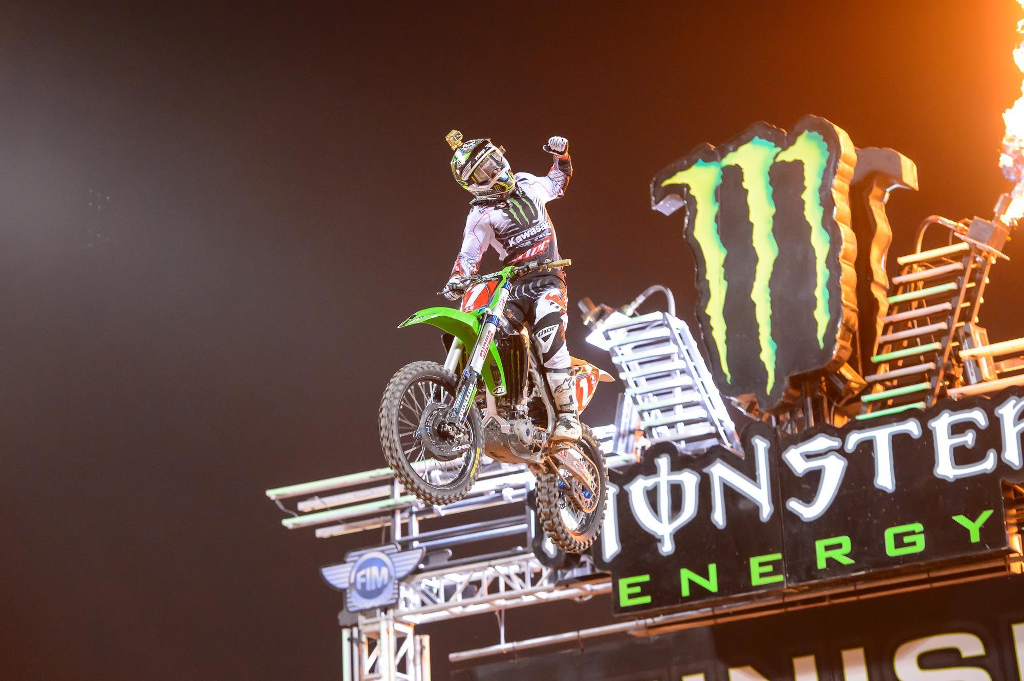 2000x1331 Ryan Villopoto's Race to Capture MXGP Championship gets Improved Televised Coverage for US and Canadian Fans