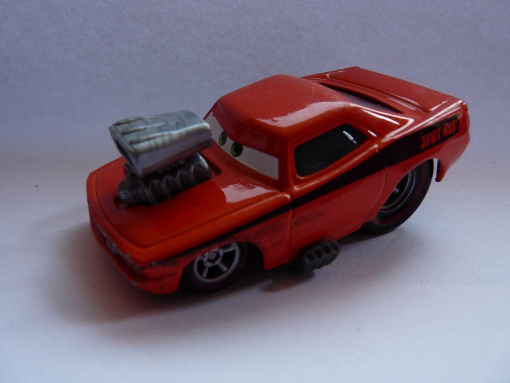 1024x768 Cars wallpaper made by ourselves from the Disney movies Cars 1 & 2