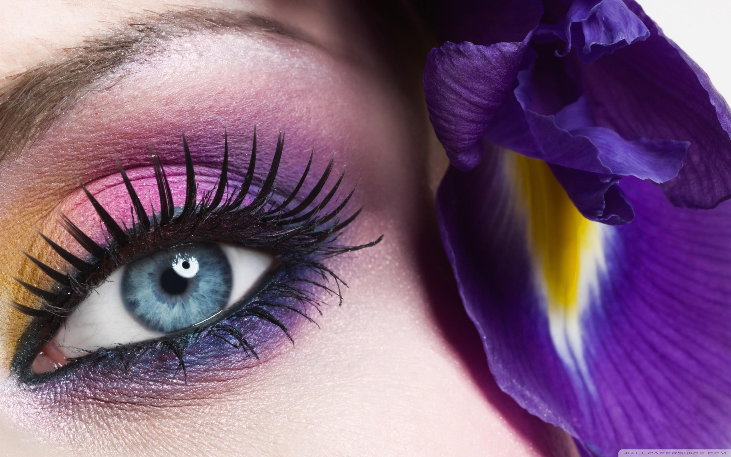2560x1600 Most Beautiful Eyes Wallpaper