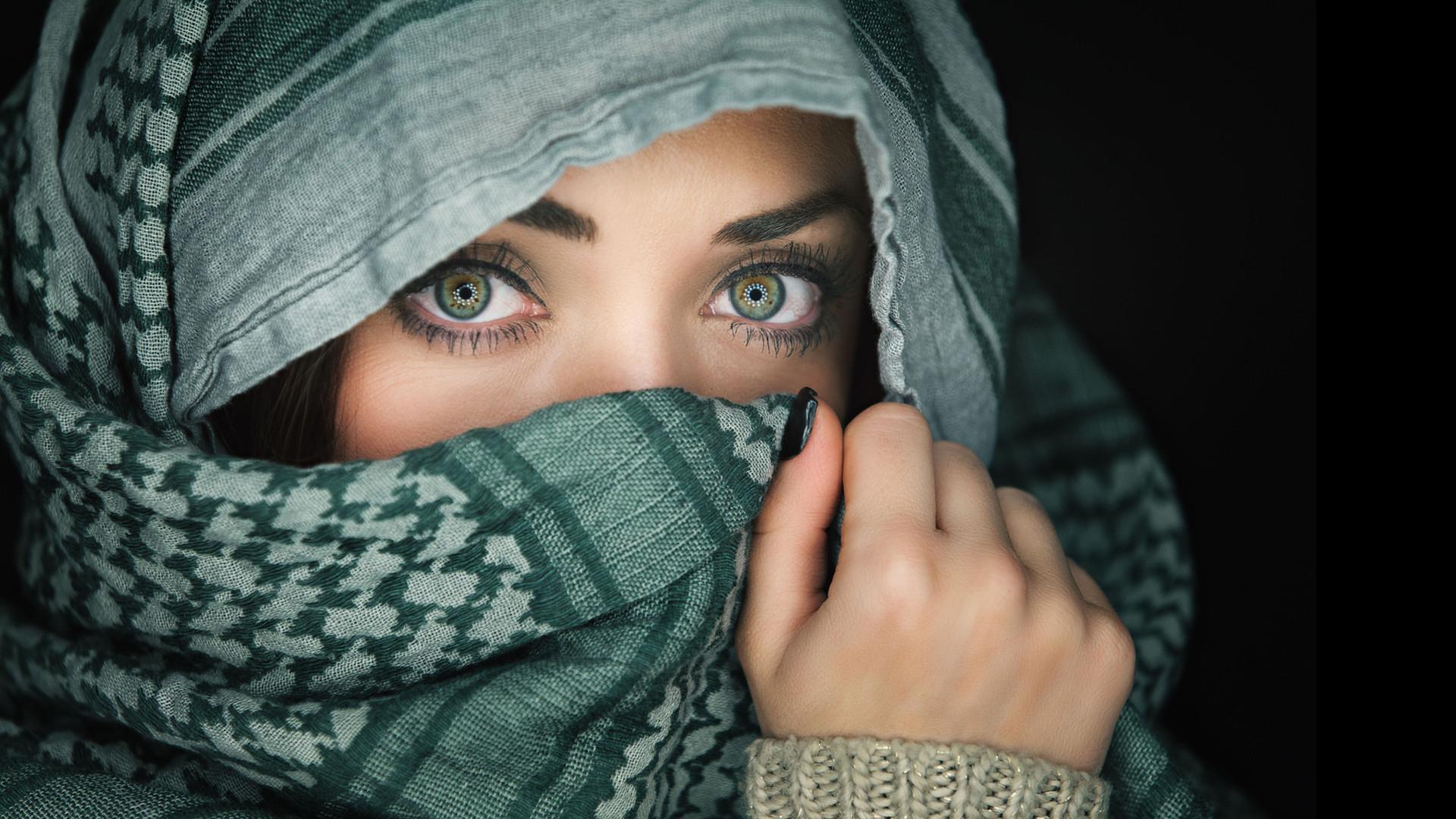 1920x1080 Beautiful Eyes Picture Wallpaper