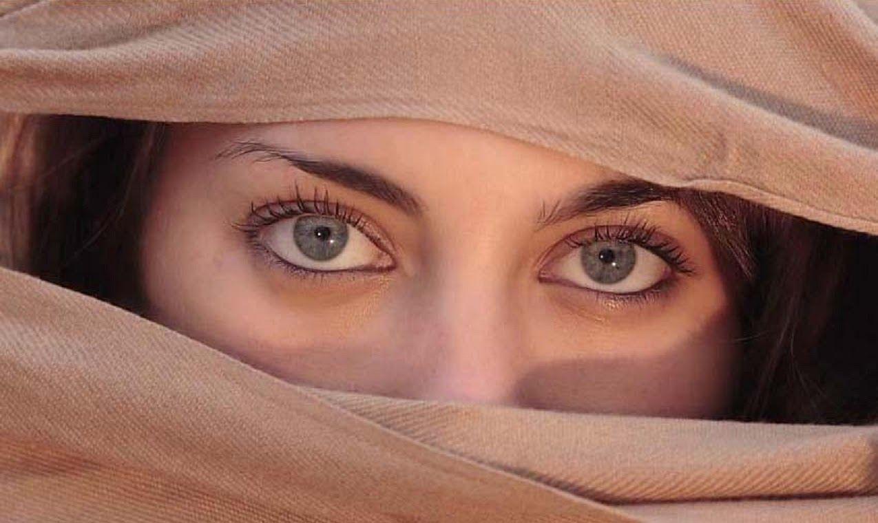 1275x760 Beautiful Eyes Makeup Wallpaper