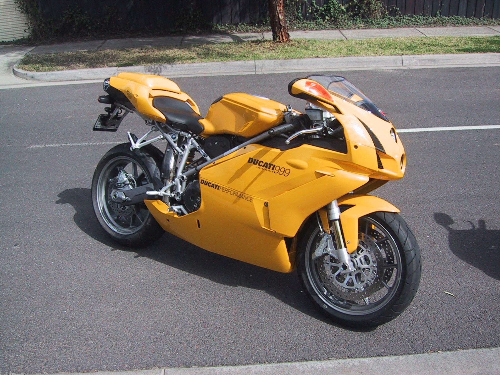 2010x1507 Ducati 999 picture. Ducati photo gallery
