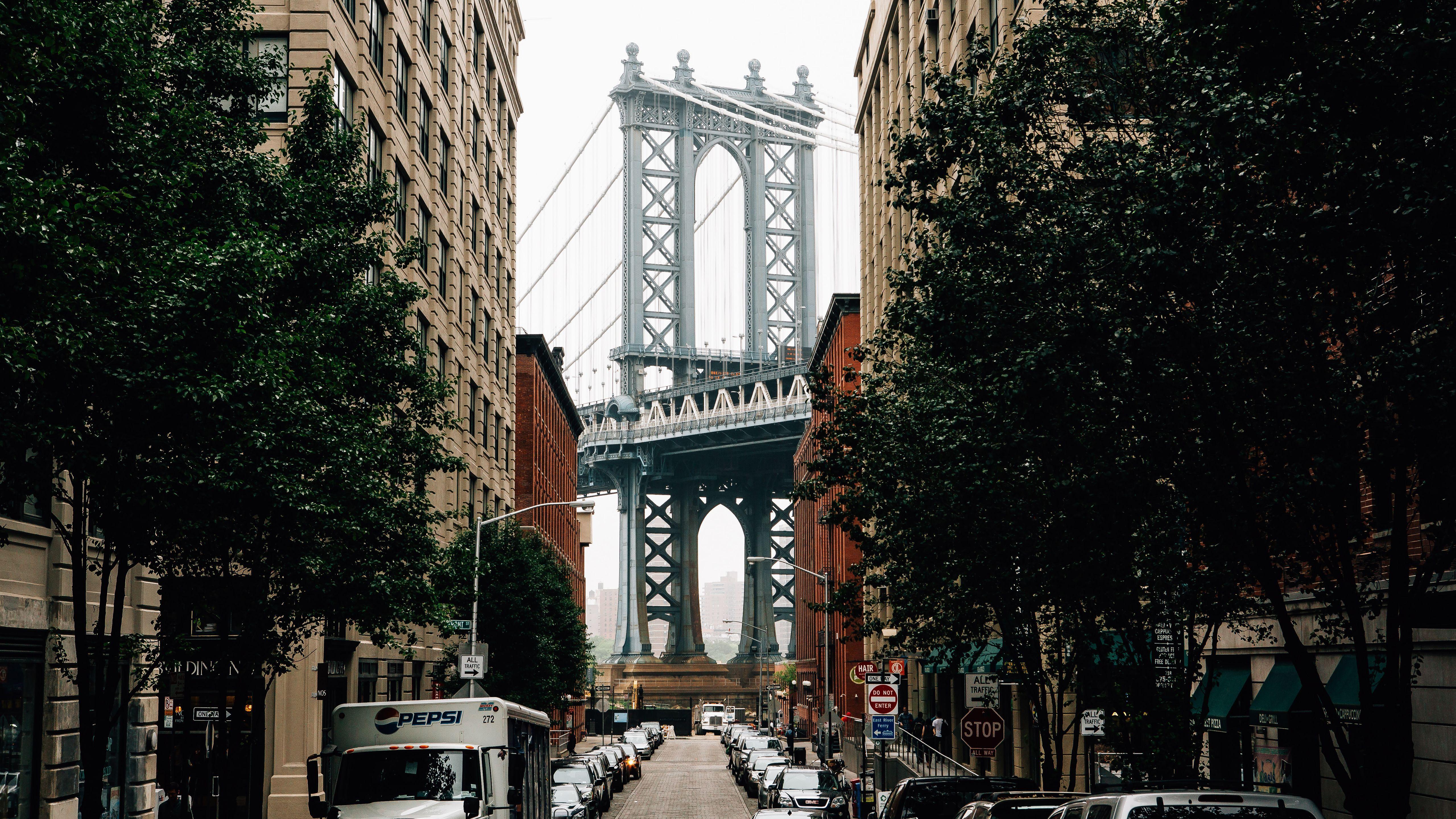 5120x2880 Dumbo Street Ultra HD 5K Wallpaper