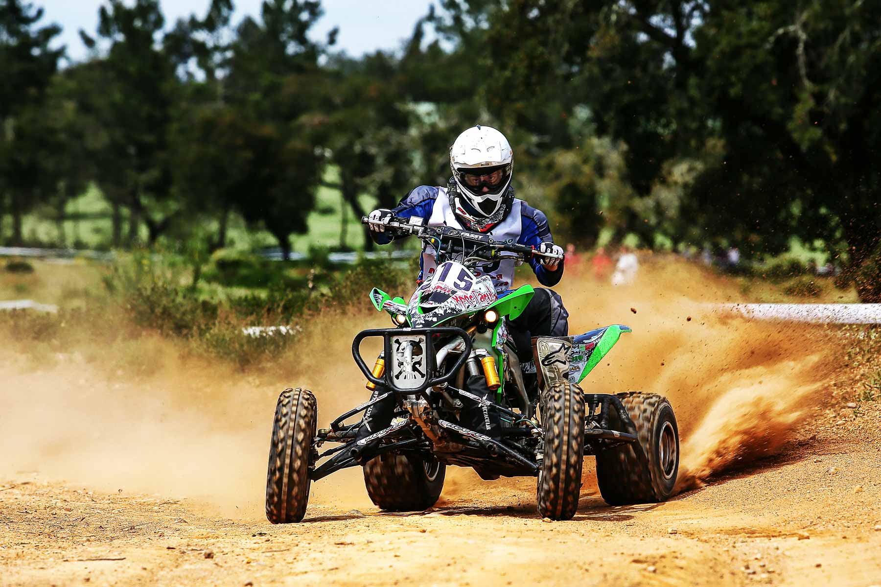 1800x1199 Four Wheelers Wallpaper