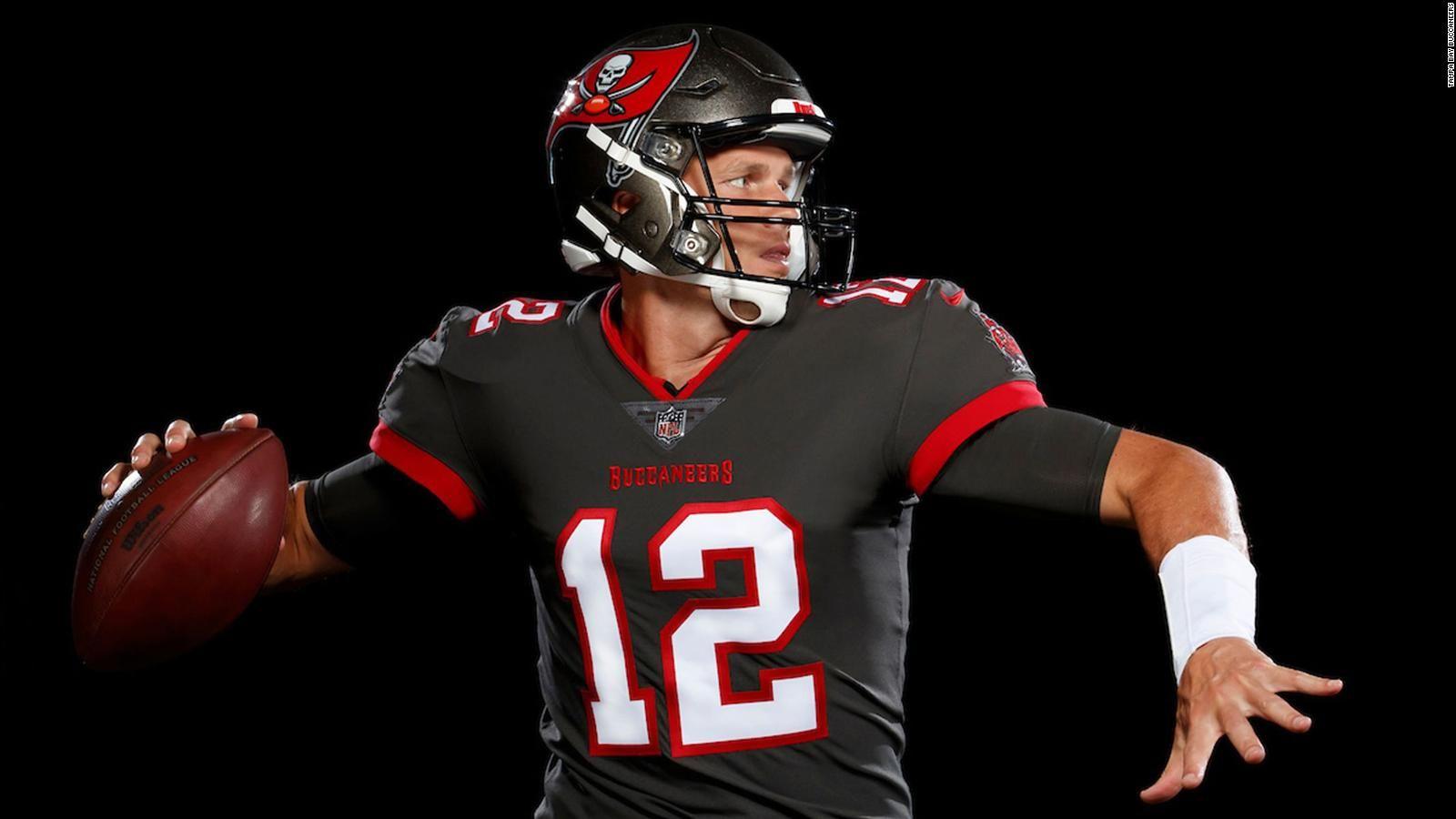1600x900 Tom Brady: Buccaneers unveil first photo of Brady in his new uniform