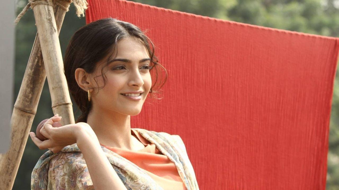 1280x720 Wallpaper Sonam Kapoor