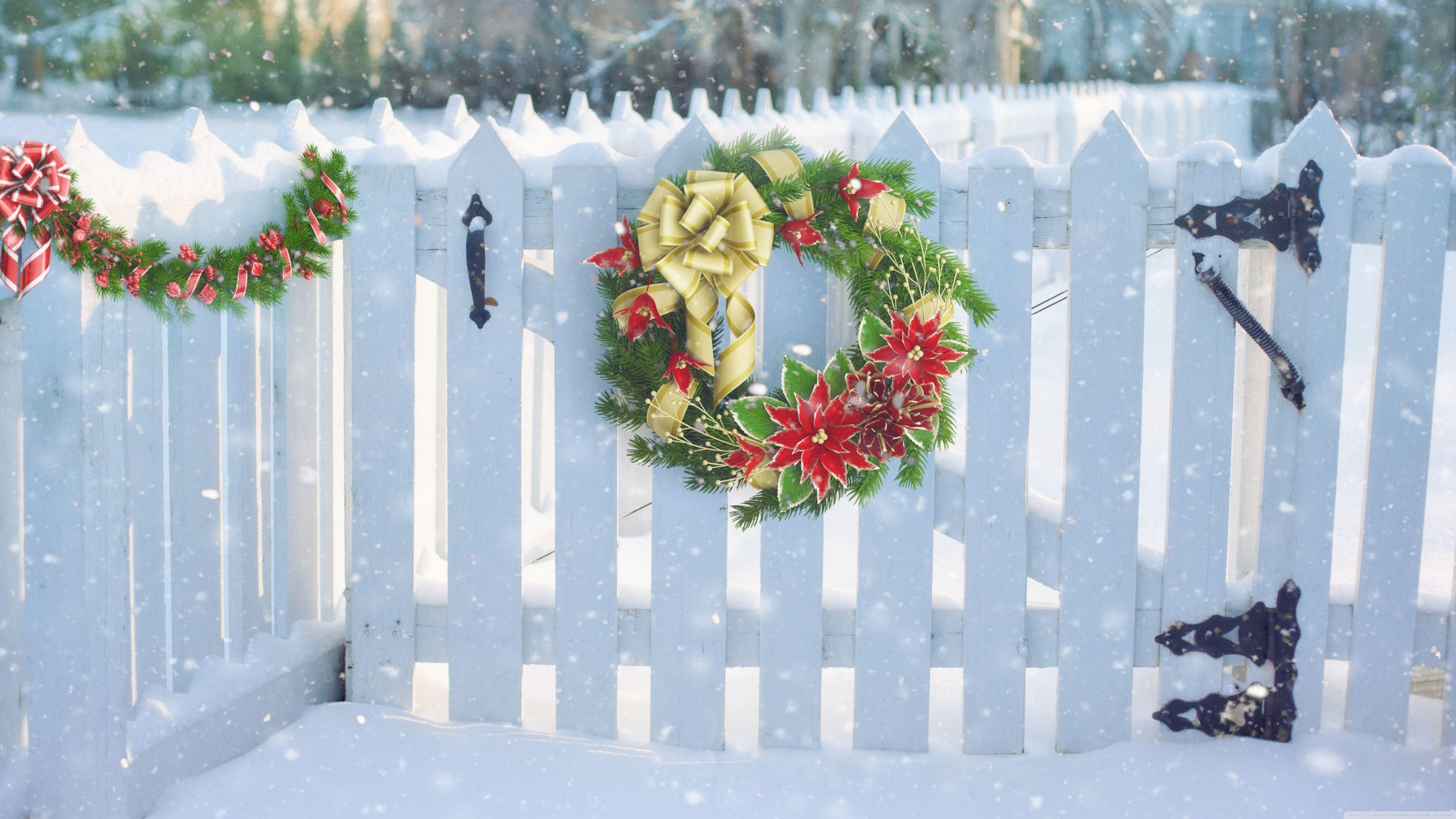 5120x2880 Christmas Wreath On White Fence ❤ 4K HD Desktop Wallpaper for 4K