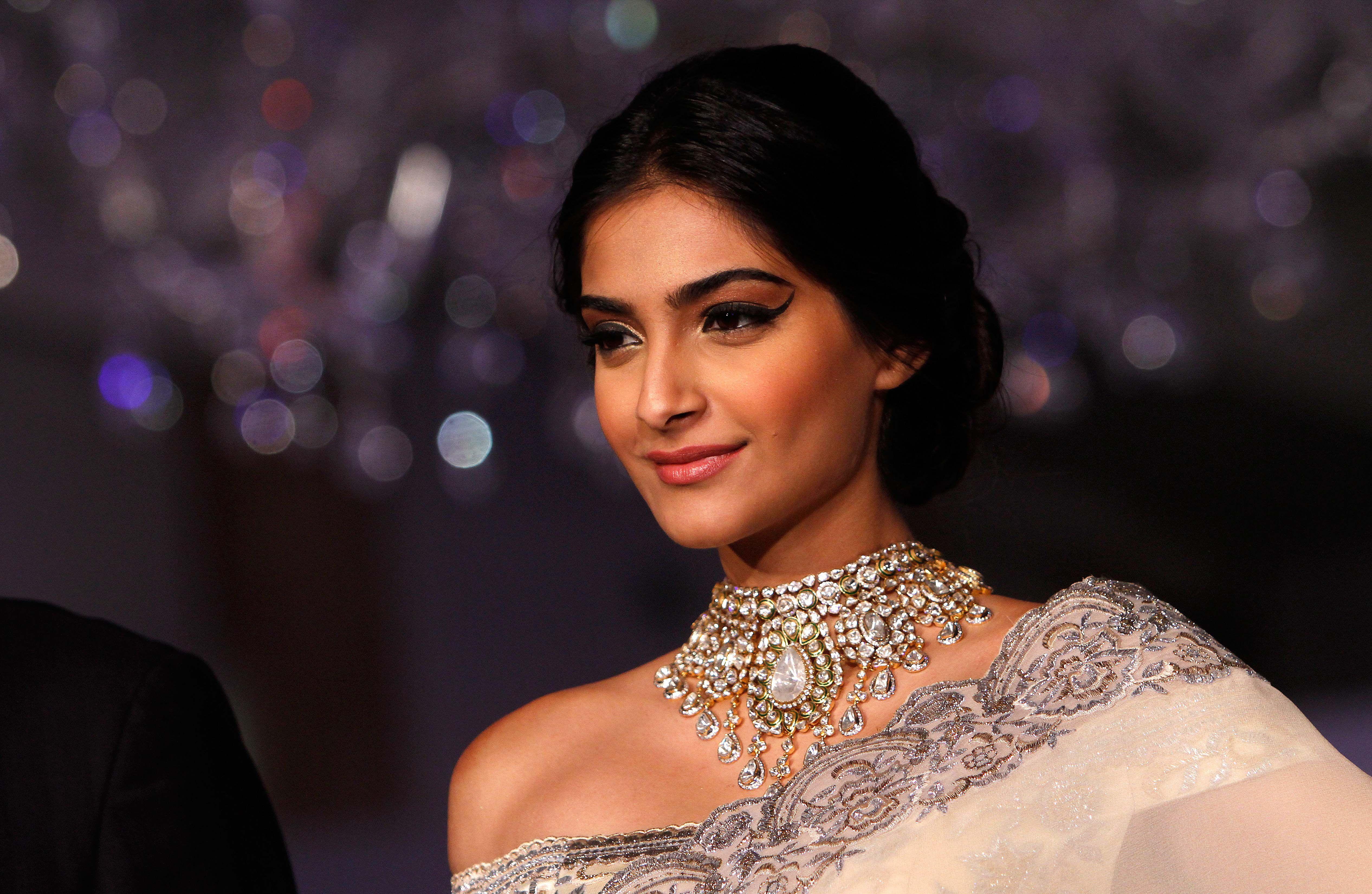 5064x3300 Sonam Kapoor 4k HD HD Wallpaper