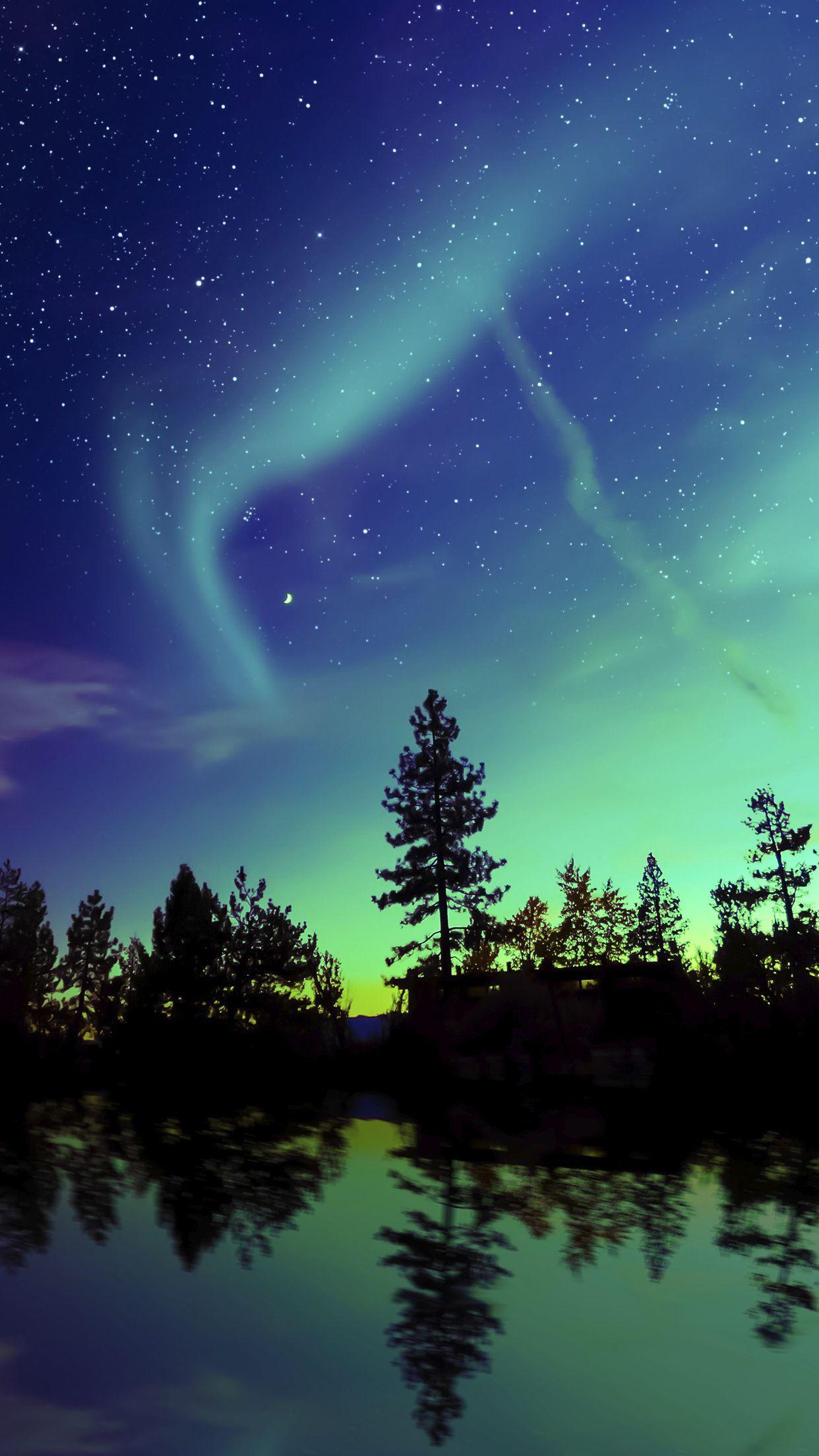 Featured image of post Aurora Boreale Sfondi Il paesaggio islandese lo sfondo perfetto per le splendide aurore boreali