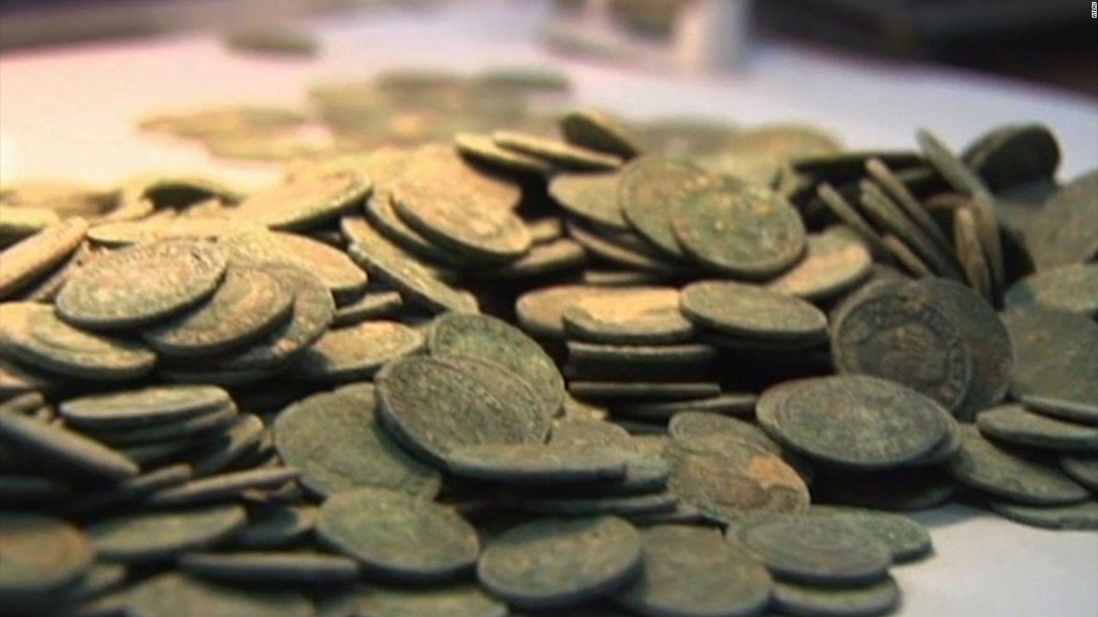 1600x900 Ancient Roman coins found in an old Japanese castle