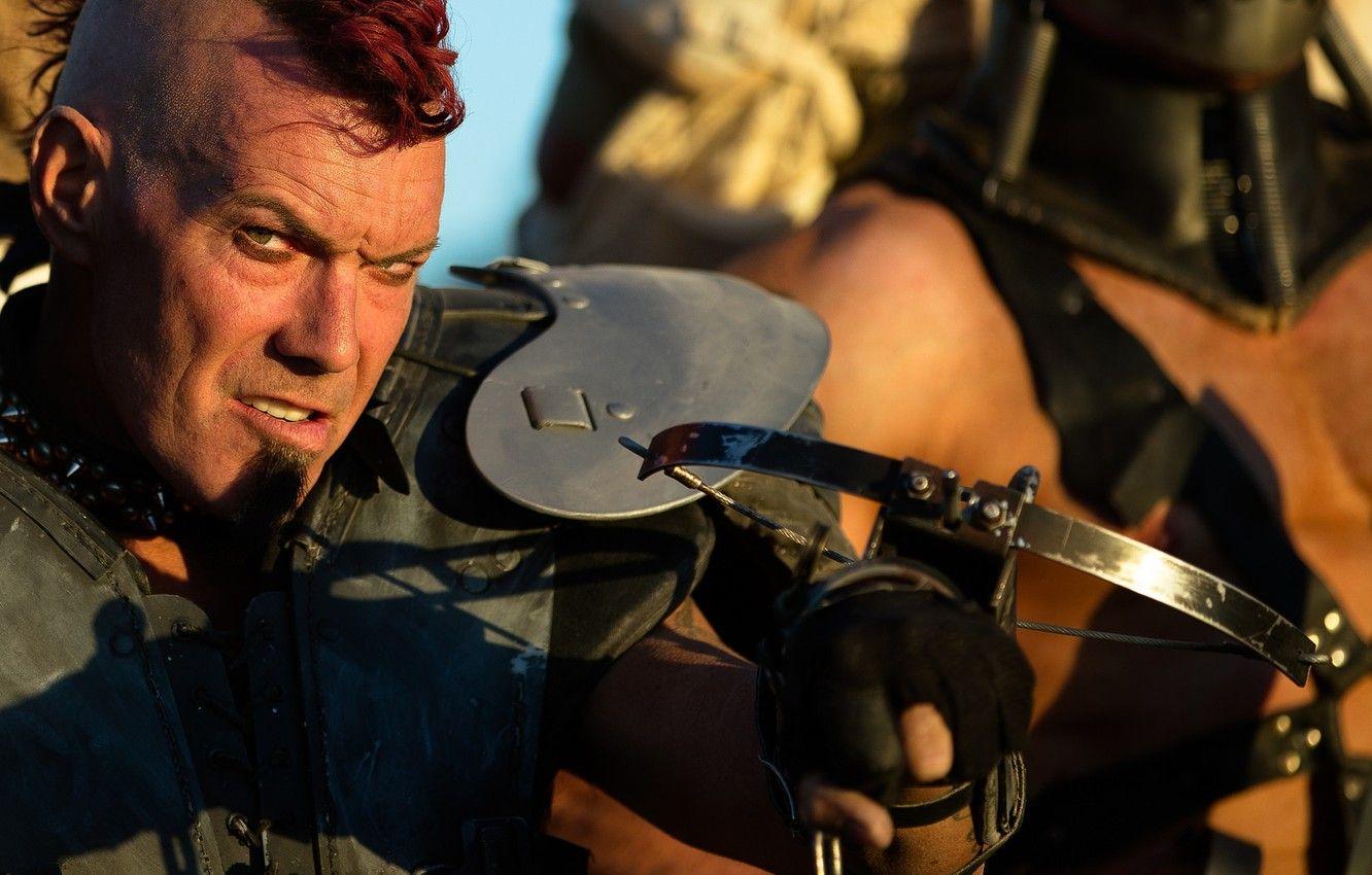 1332x850 Wallpaper look, crossbow, Road warrior, Mad Max Mad Max - for desktop, section фильмы