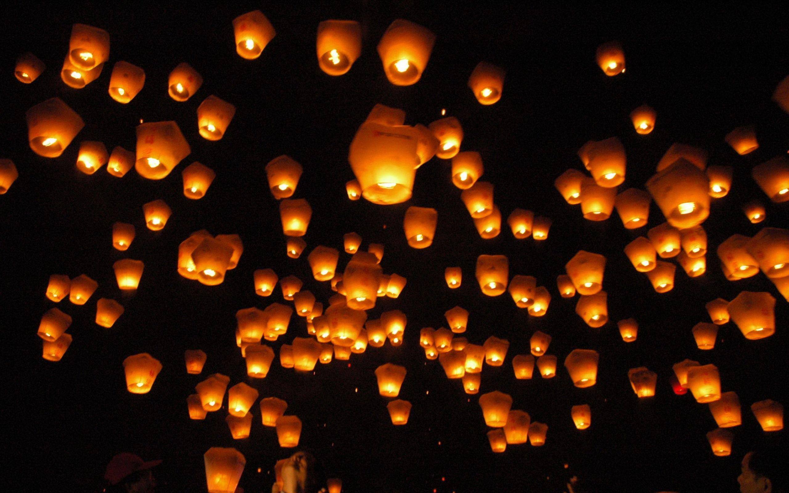 2560x1600 Chinese Lantern