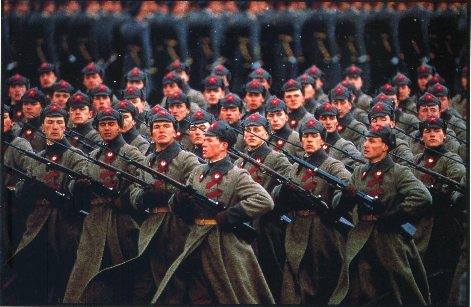 1592x1038 soldier, Men, Red Army, Parade, Rifles, Bayonette Wallpaper HD / Desktop and Mobile Background