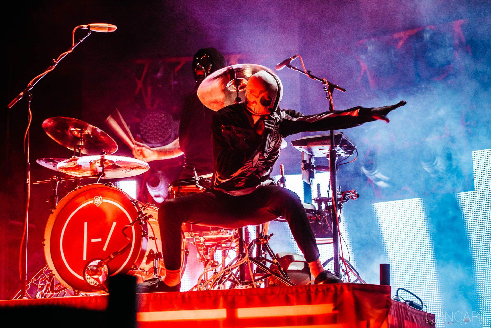 1917x1280 Twenty One Pilots Wallpaper Laptop