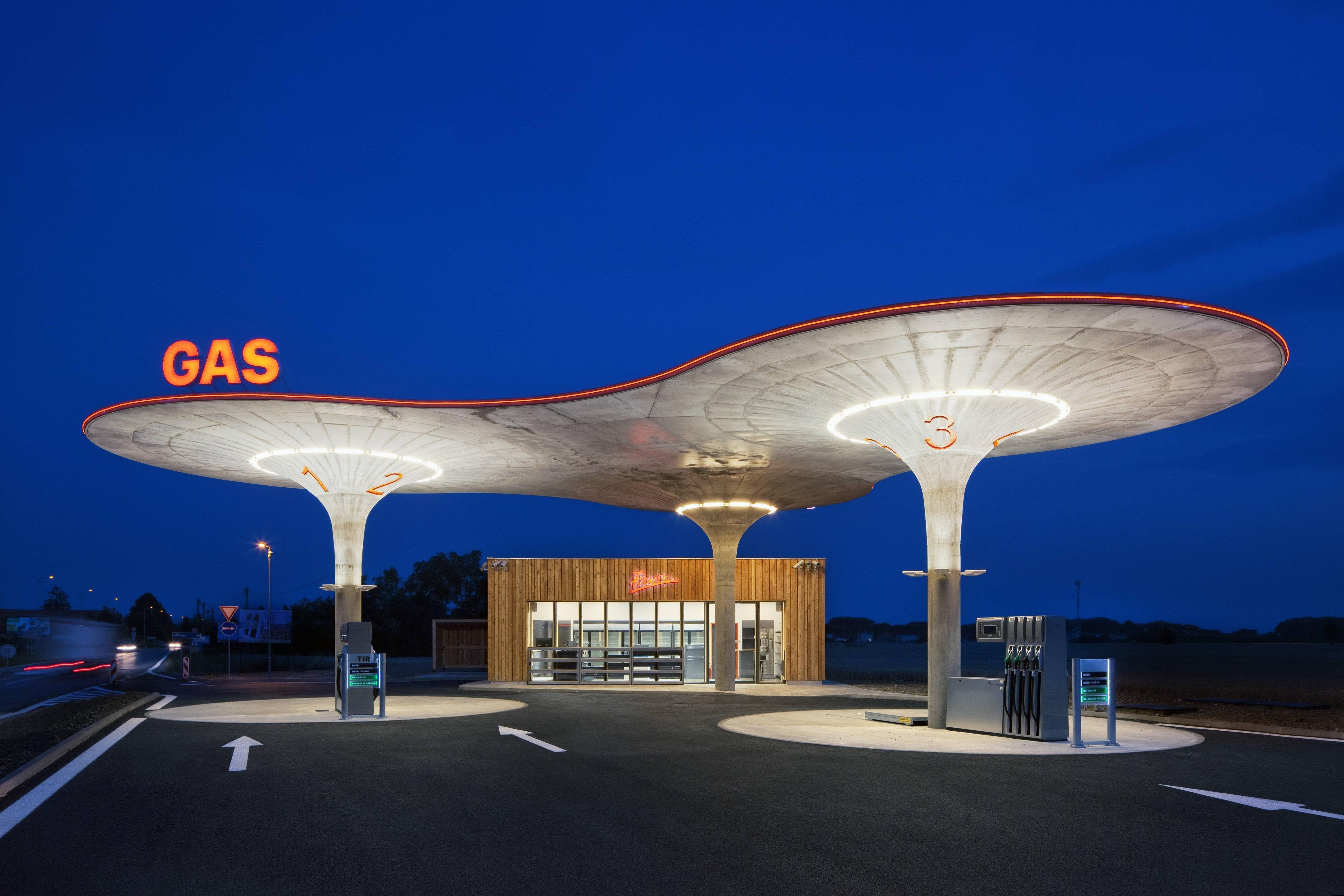 5054x3370 Gas Station in Slovakia