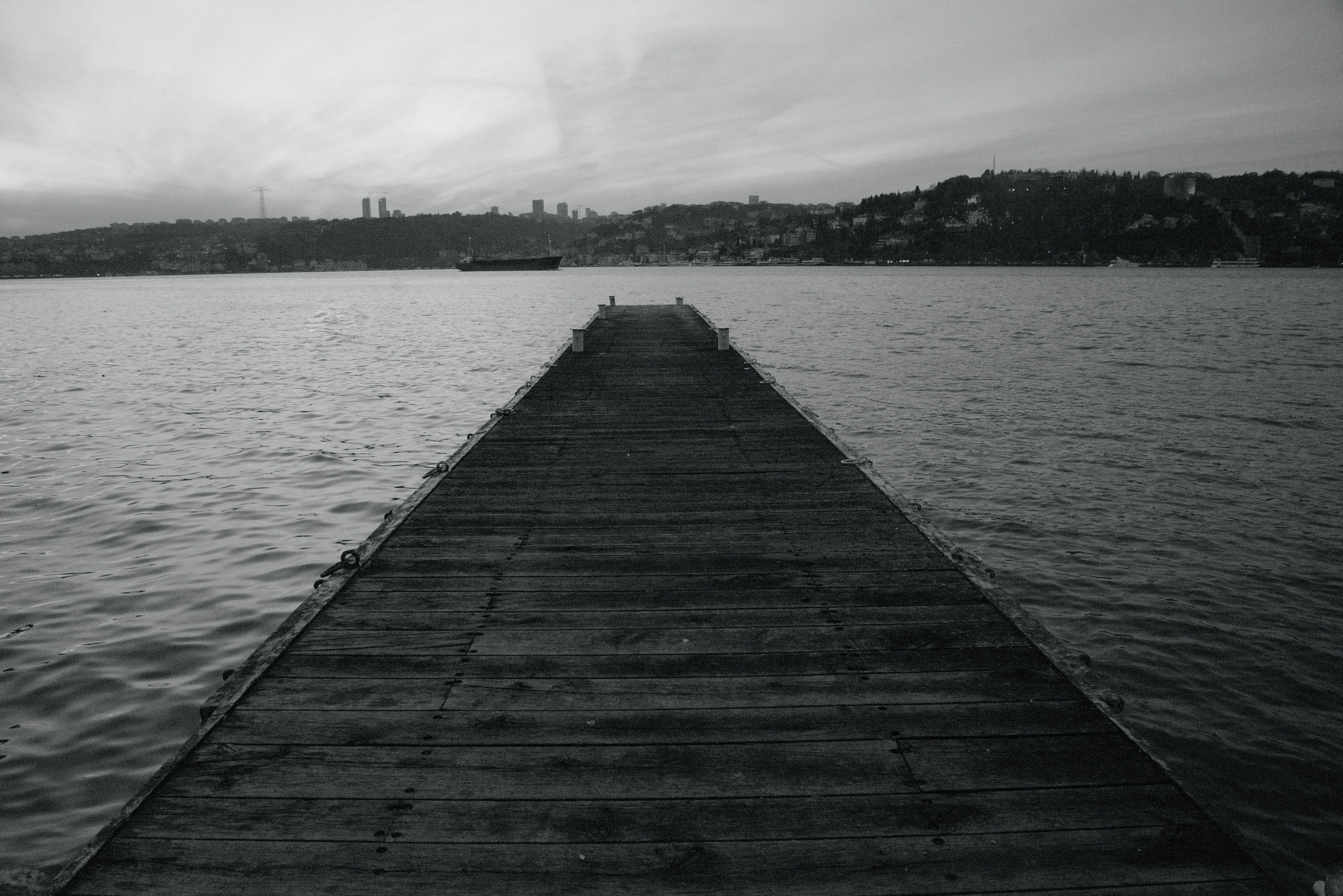 6016x4016 Free of dark, lonely, melancholic