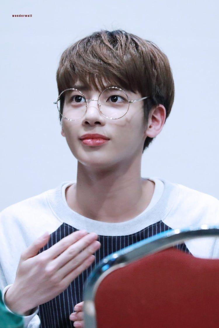 750x1124 Taehyun