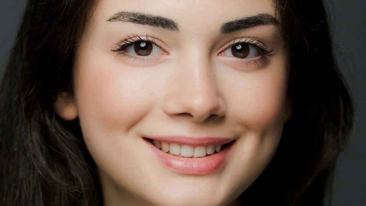 1280x720 GORAN KARAN With Me (Actress: Özge Yağız) 4K