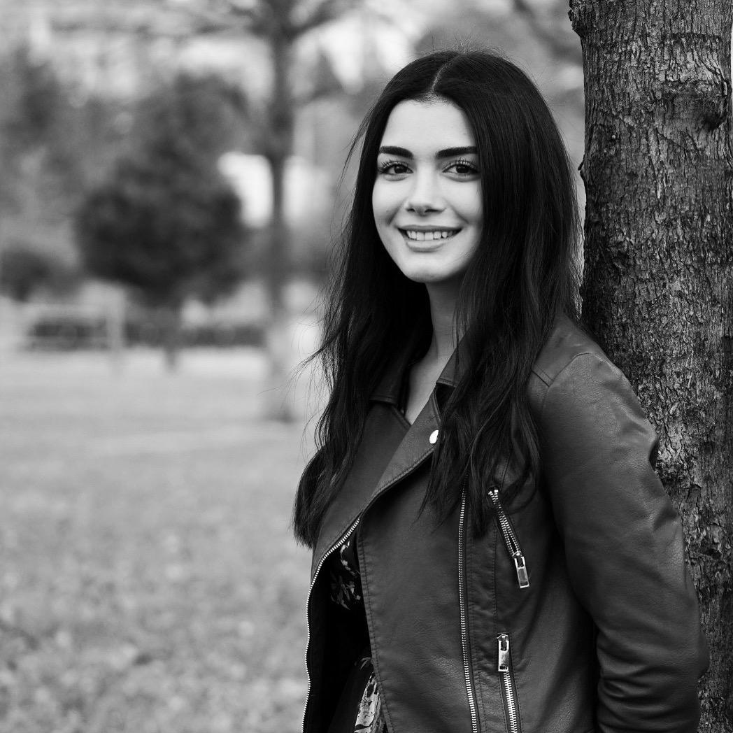 1048x1048 Yemin'in Reyhan'ı Özge Yağız'dan ilginç itiraf!