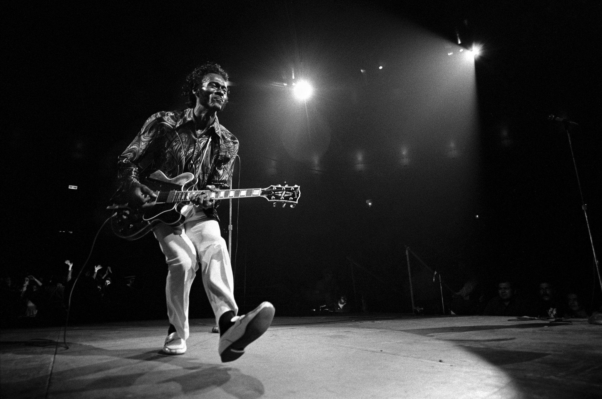 2048x1357 Chuck Berry, Rock 'n' Roll Pioneer, Dies