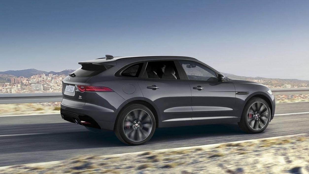 1254x706 Jaguar F Pace SVR Wallpaper
