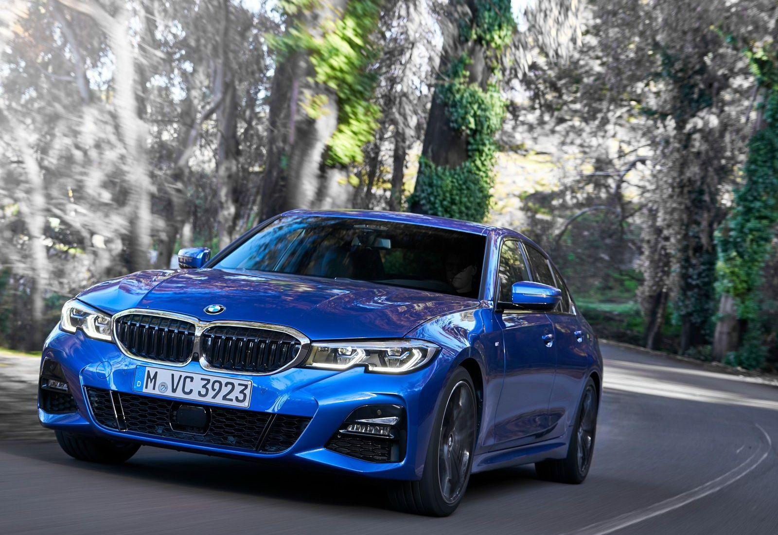 1600x1100 BMW 330i M Sport (2019) wallpaperx1100