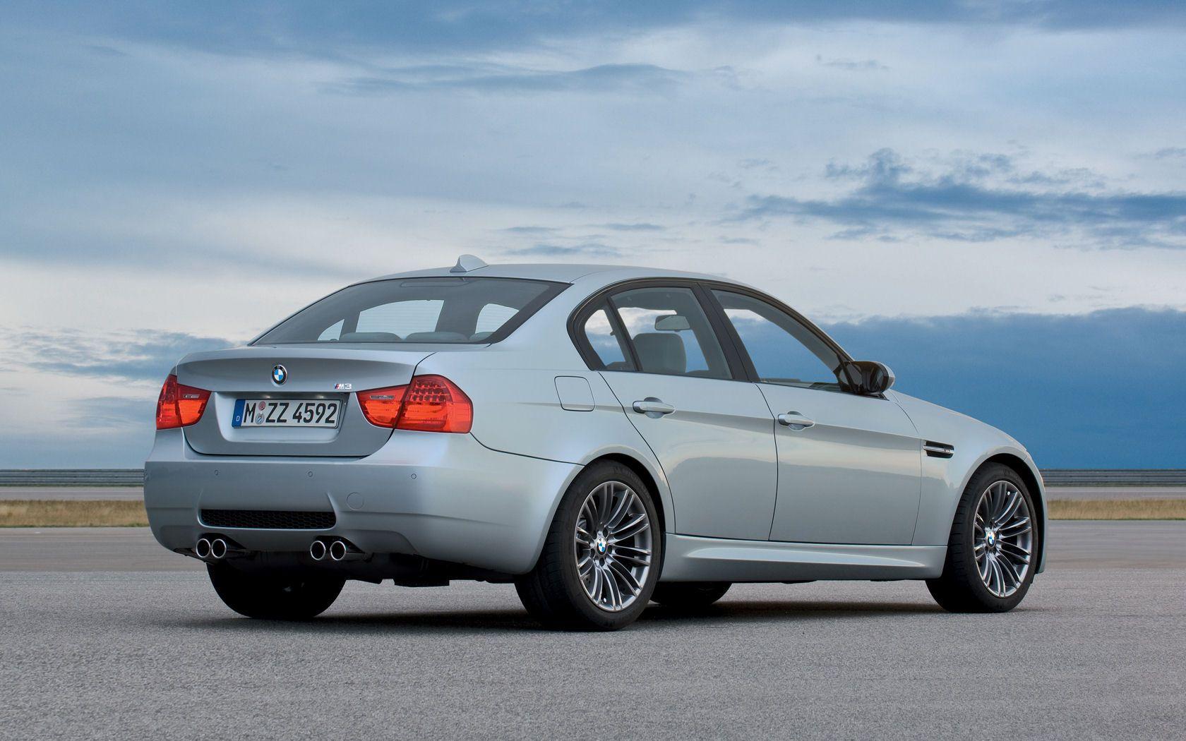 1680x1050 BMW 3 Series, 325i, 328i, 330i, 335i, 335d Widescreen Wallpaper / Desktop Background Picture