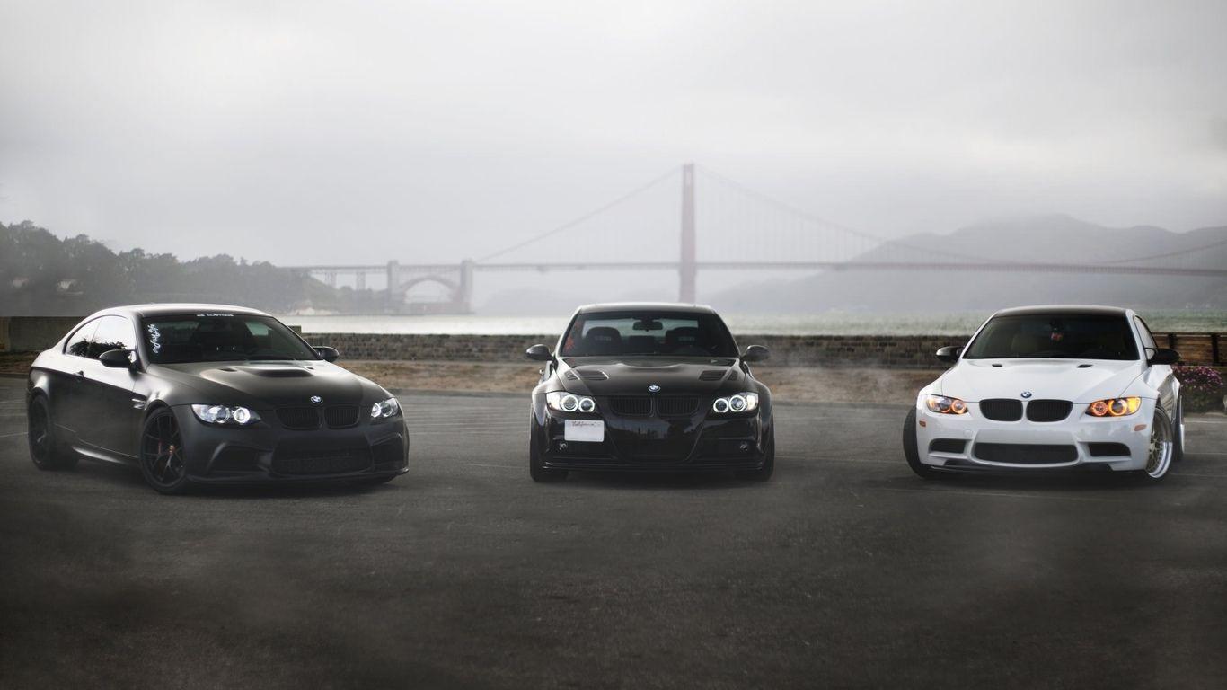 1366x768 BMW E90 Wallpaper