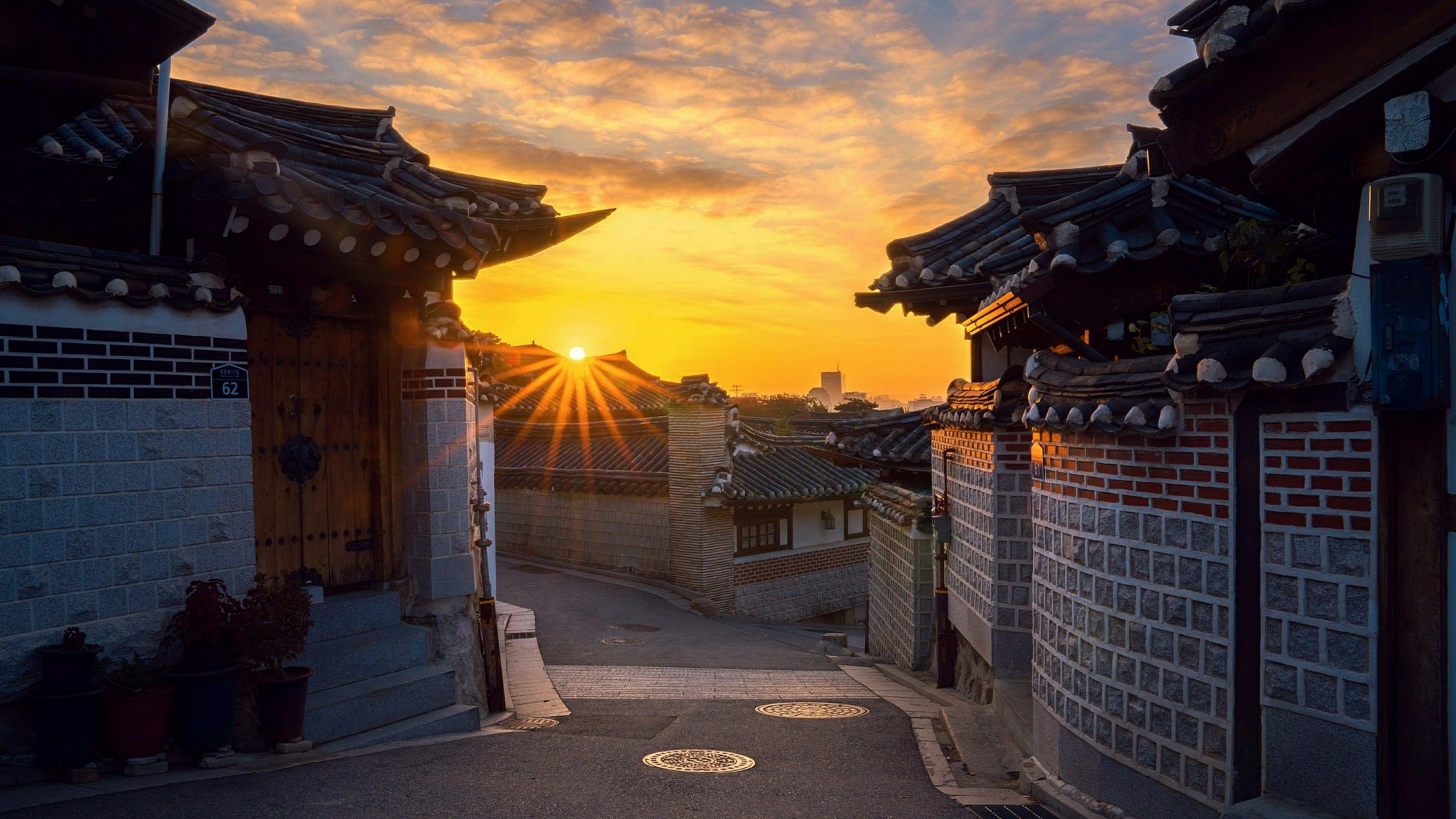 3840x2160 street view #sky #shrine #bukchon #village south korea jongmyo shrine #seoul #hanok #asia #sunlight #cloud #building historic site #. South korea, Seoul, Old town