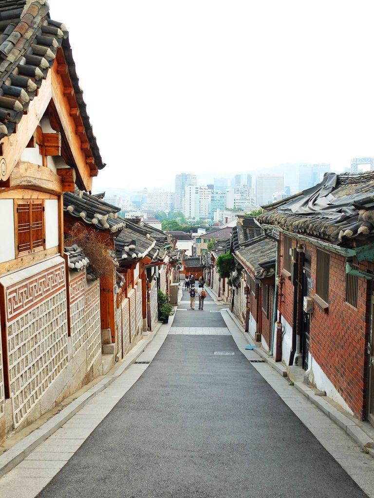 768x1024 Bukchon Hanok Village And Neighborhood Of Samcheong Dong, Seoul, South Korea. Bukchon Hanok Village, Korea Travel, Seoul