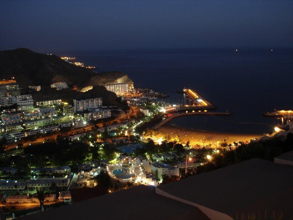 1024x768 Puerto Rico Night Wallpaper Mobile. Birmingham england, World mobile, Landscape wallpaper