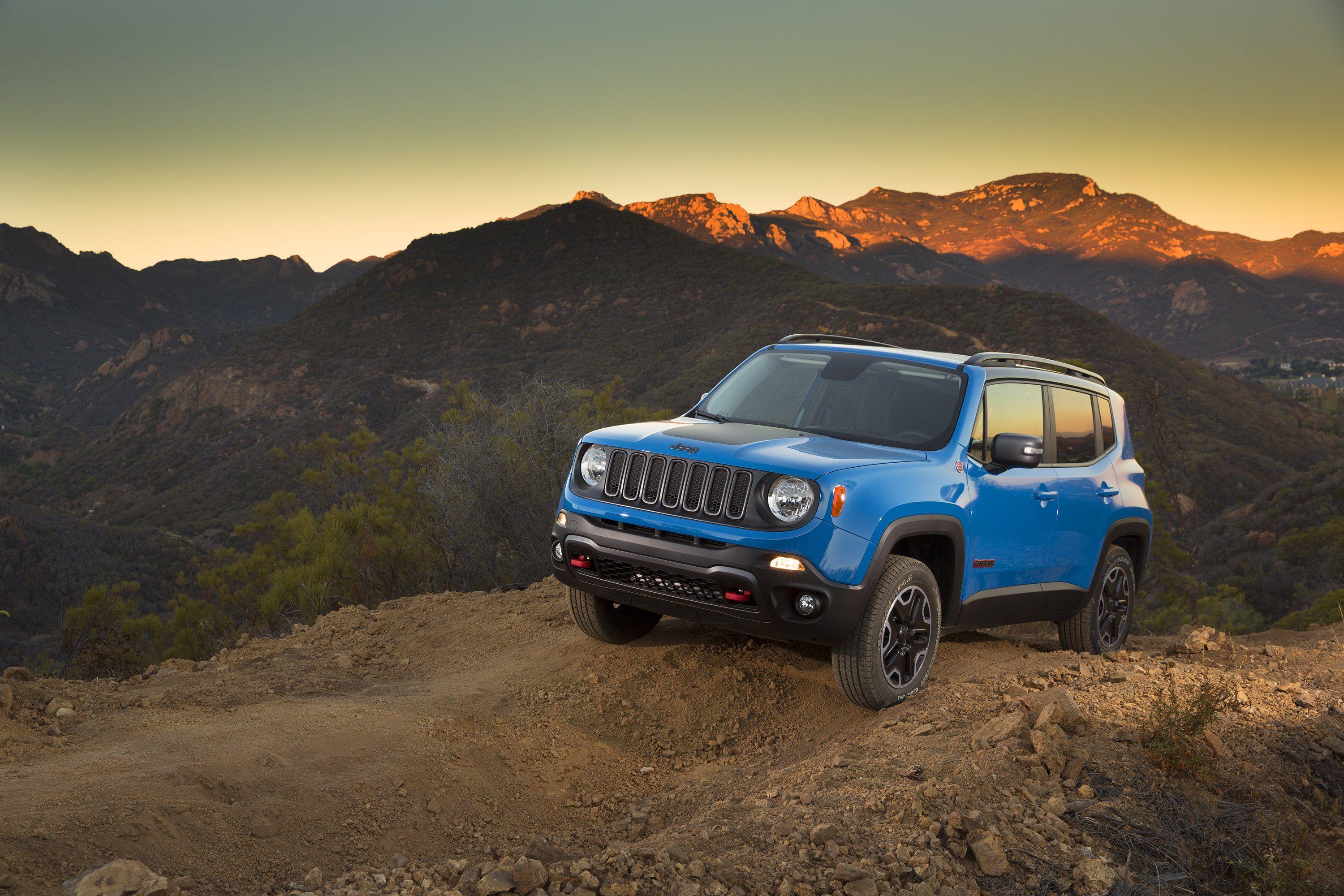 Джип ренегат. Джип Ренегат 2015. Jeep Renegade 2009. Jeep Renegade обои.