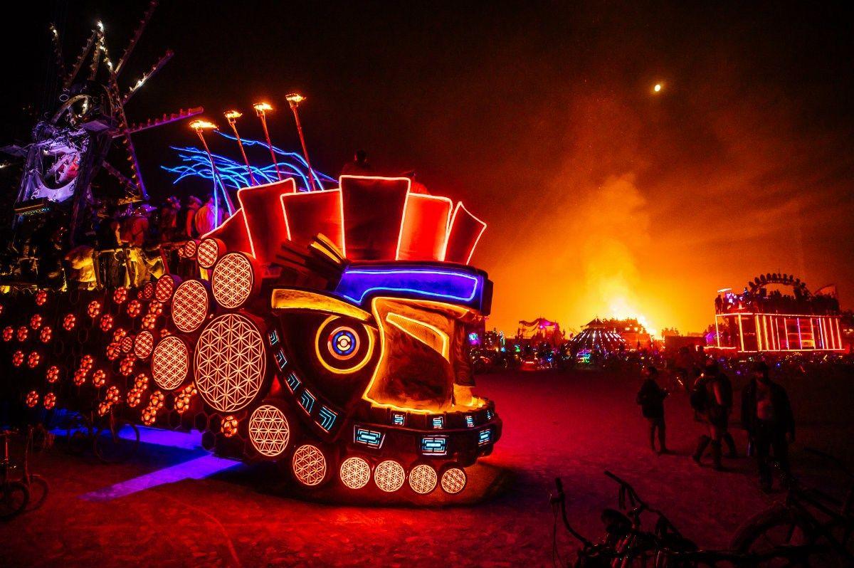 1200x798 Mexican psychedelics meets lasers: Meet Burning Man favorite Mayan Warrior