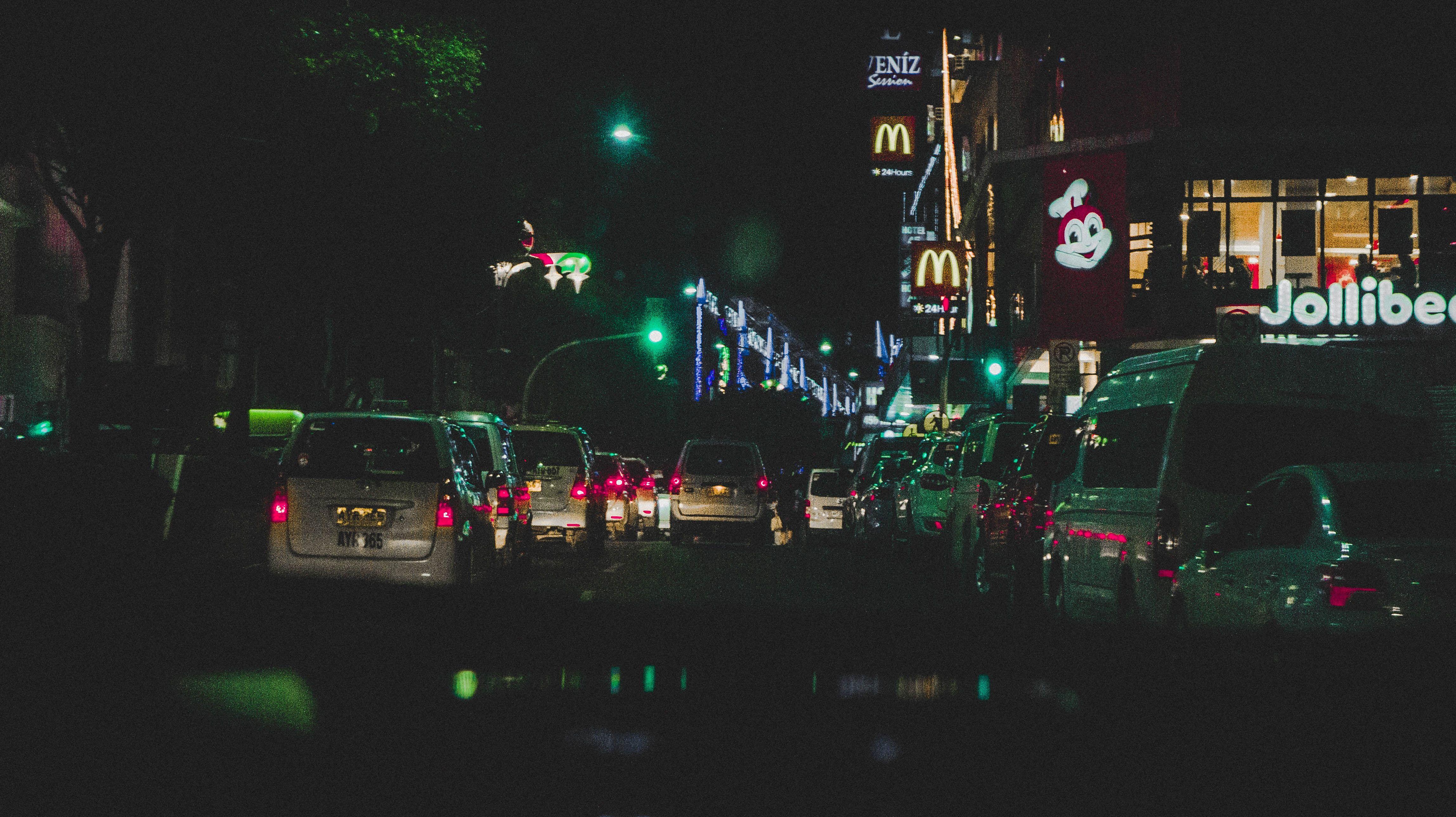 4592x2576 Free of Baguio City, city life, night life
