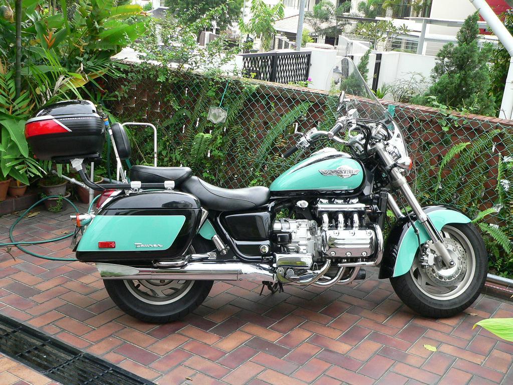 1024x768 BIKES WALLPAPERS: Honda valkyrie