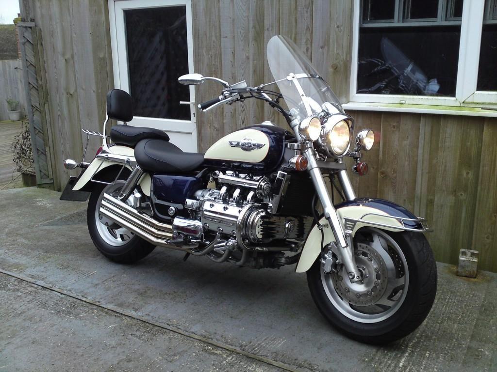 1024x768 The Honda GL 1500 CY (F6C) Valkyrie at MotorBikeSpecs.net, the Motorcycle Specification Database