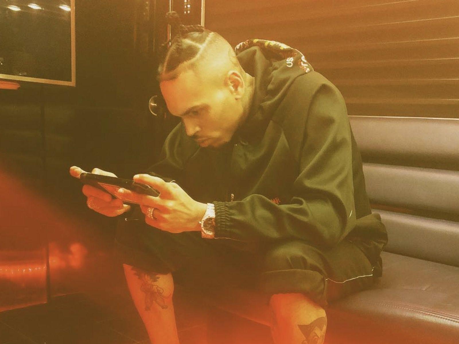 1600x1200 Chris Brown & Mystery Bae Agnez Mo Spotted, Spark Up Romance Rumors