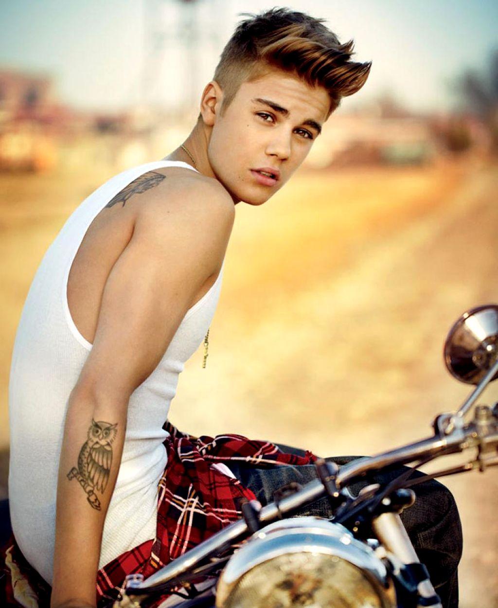 Justin Bieber New Wallpapers - Top Free Justin Bieber New Backgrounds -  WallpaperAccess