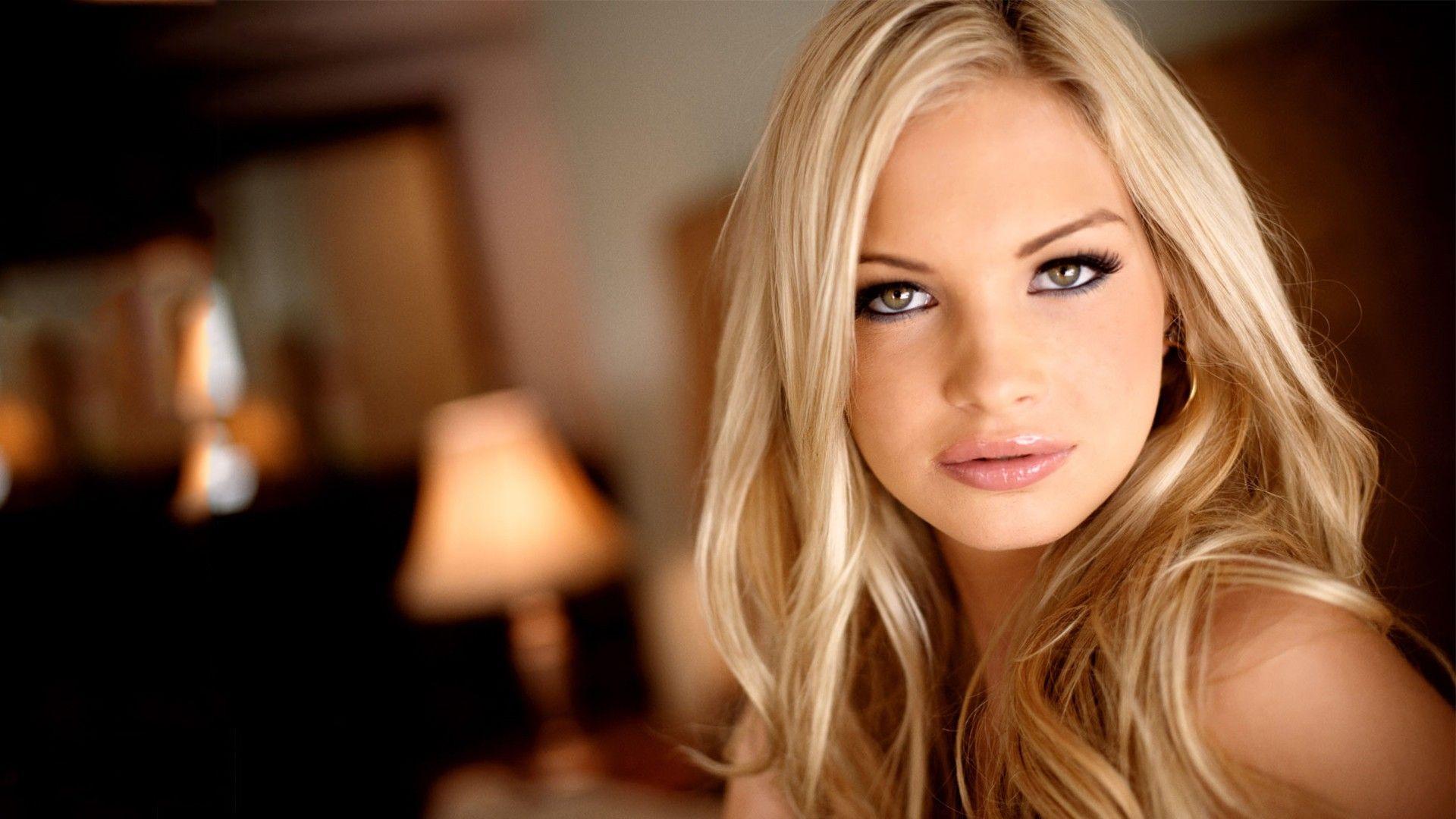 1920x1080 Beautiful Women Picture and Wallpaper