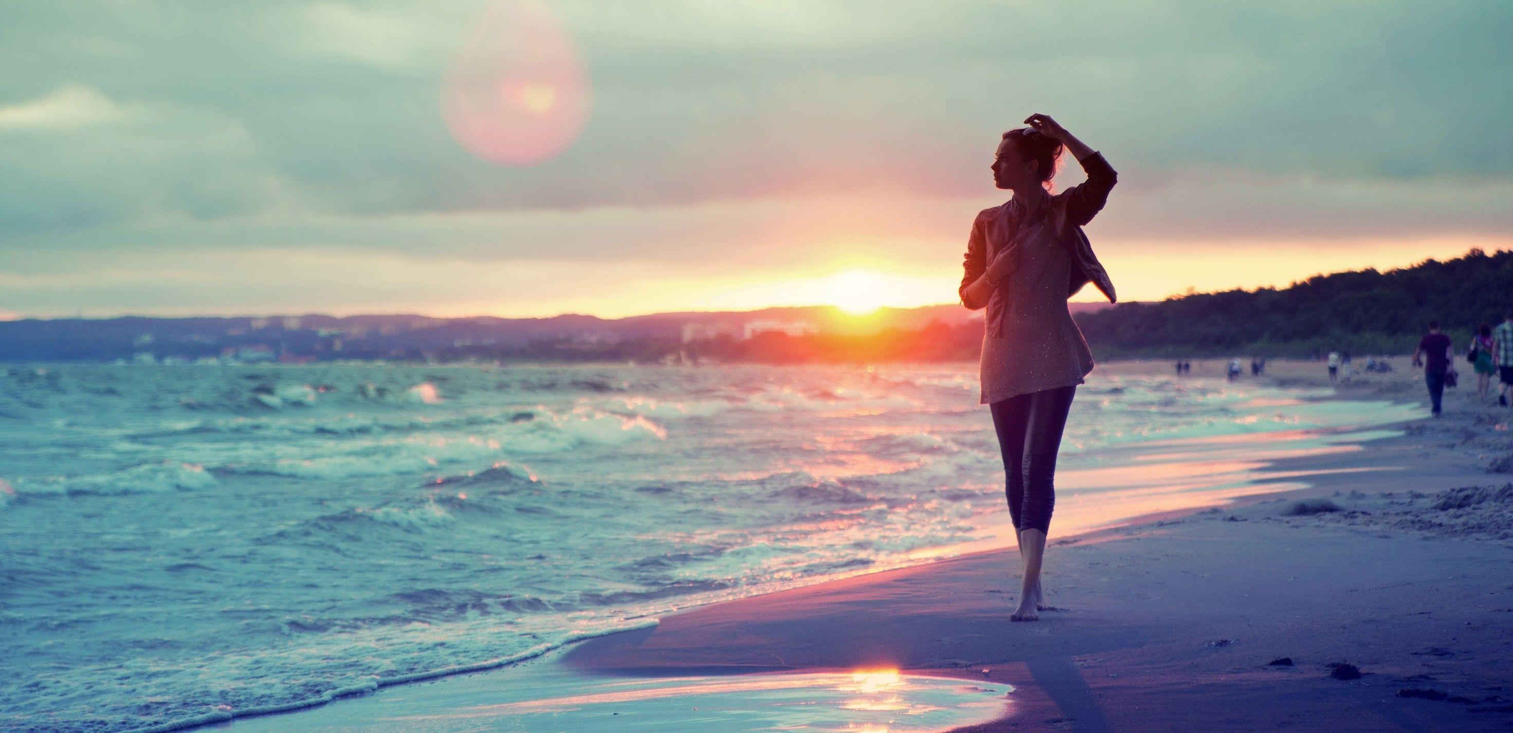 2943x1425 women, Beach Wallpaper HD / Desktop and Mobile Background