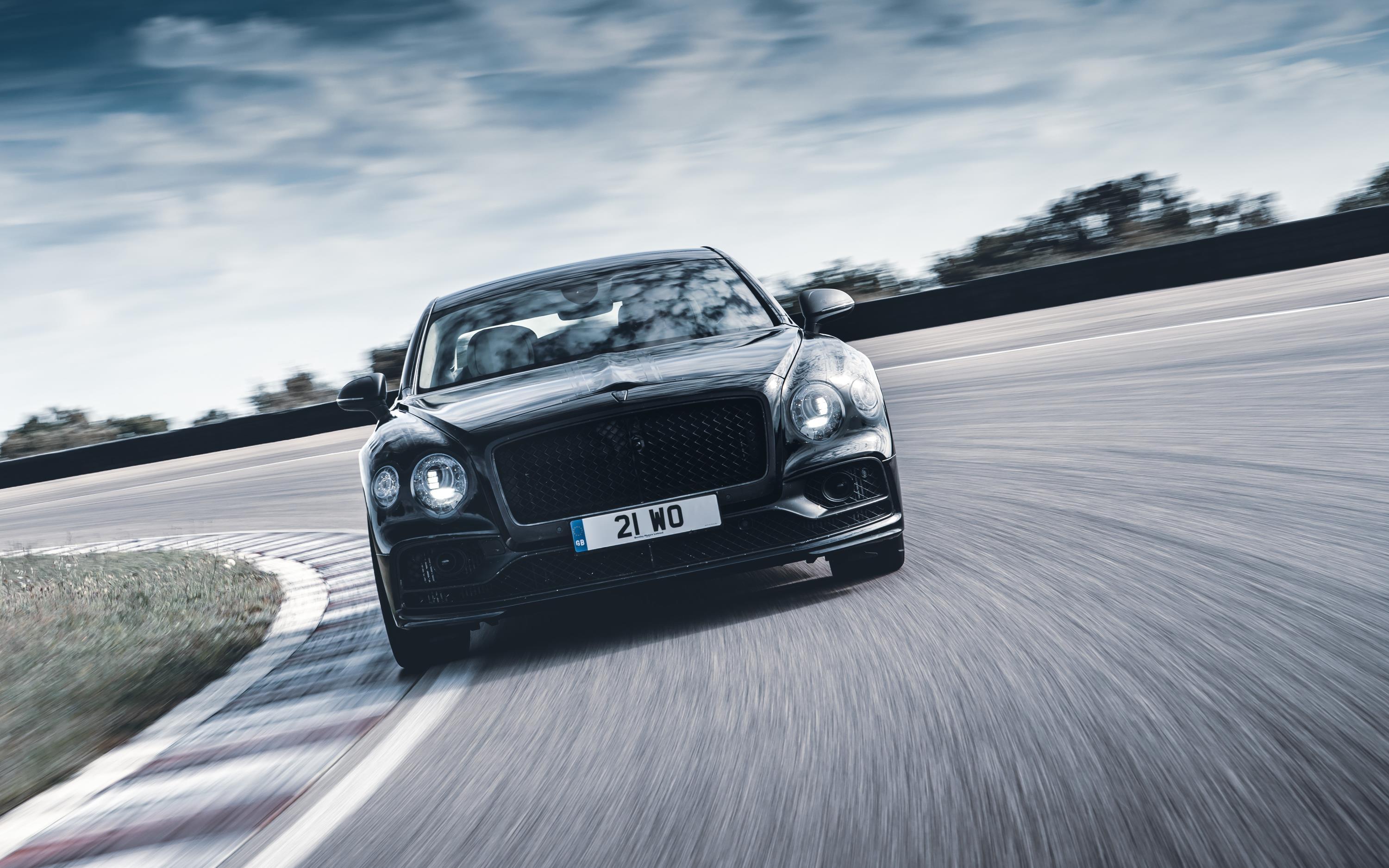 3000x1875 3rd Generation Bentley Flying Spur: First Image Revealed